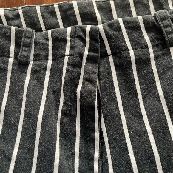 Spenser Jeremy Capris - Picture 5 of 6